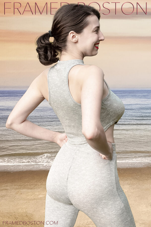 Suzanne in Gymshark 1 MOB - Image 2