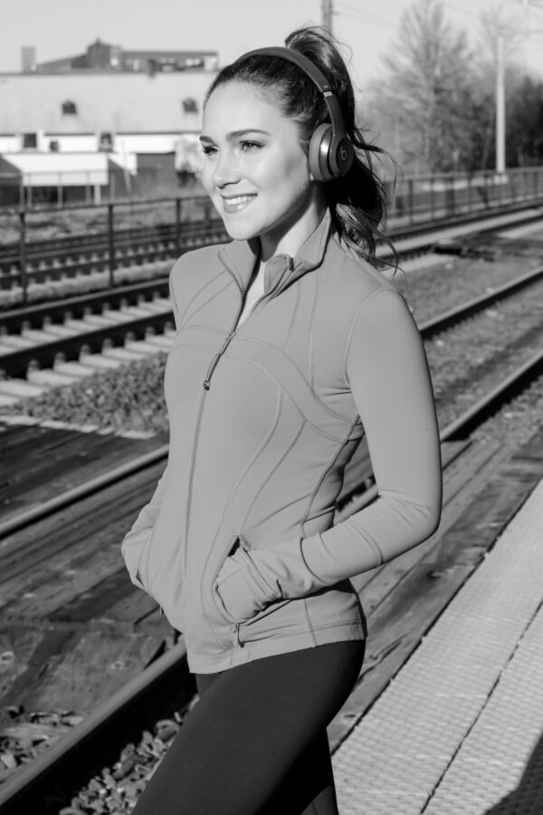 CC SAMPLE LULULEMON B&W EXTRA LARGE - Image 5